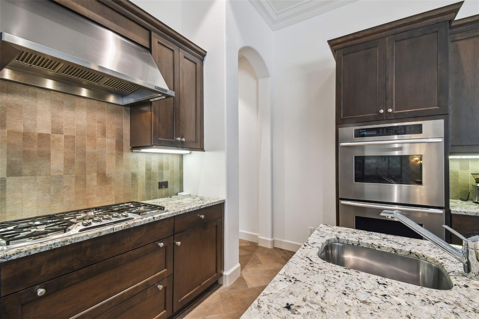 Image 29 of 90 For 2935 Grey Oaks Boulevard