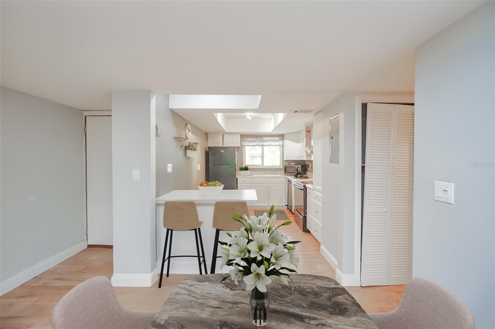 Image 3 of 31 For 760 Village Drive N 203