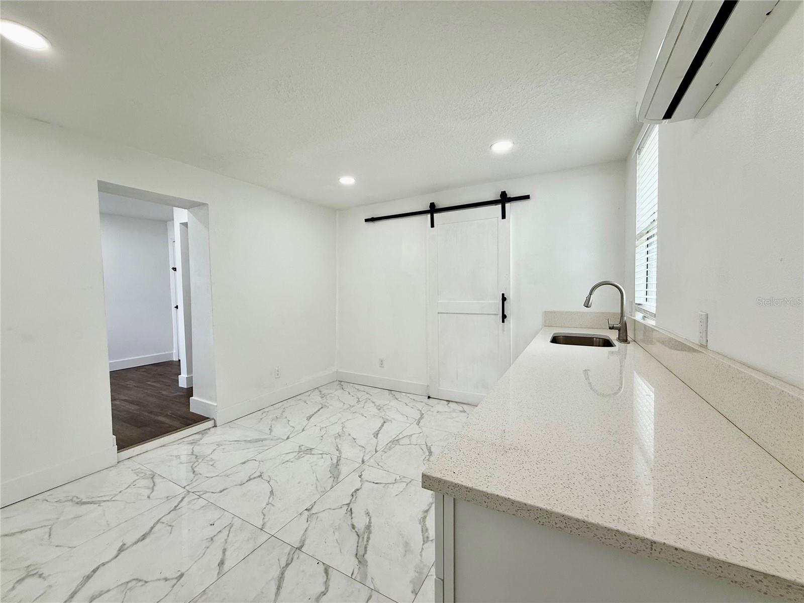 Image 25 of 27 For 1813 Wood Street