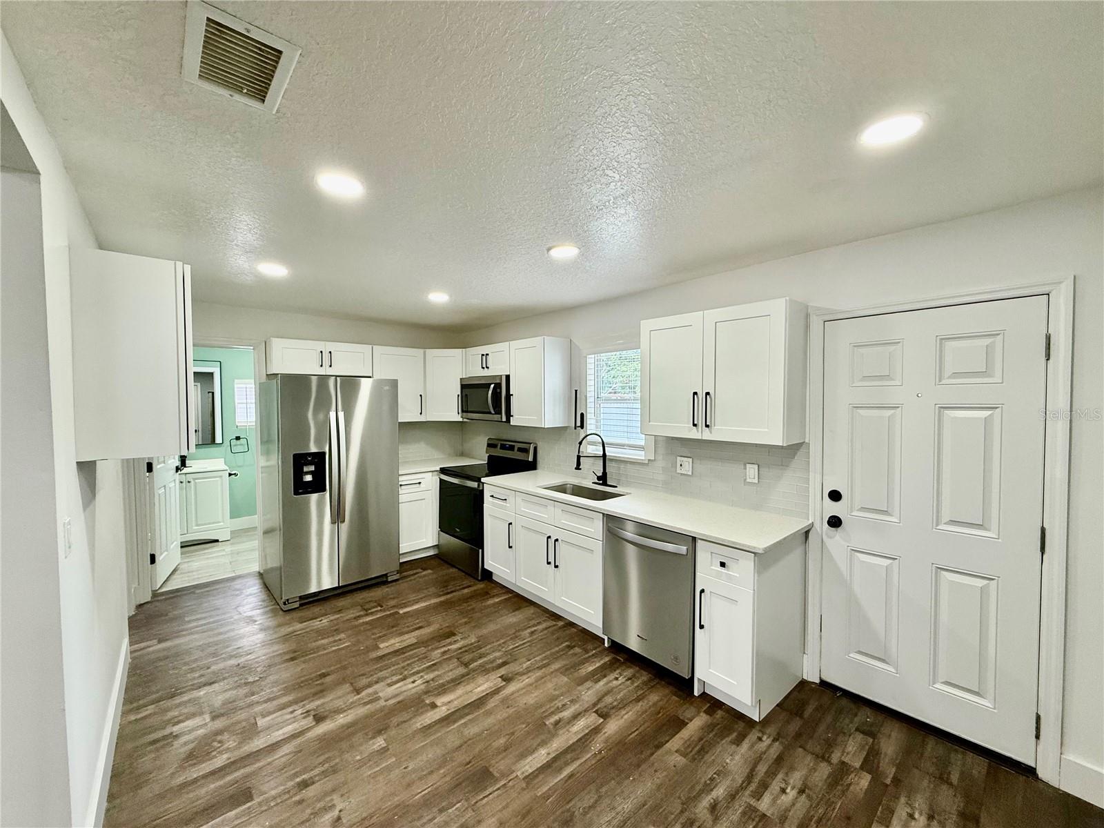 Image 7 of 27 For 1813 Wood Street