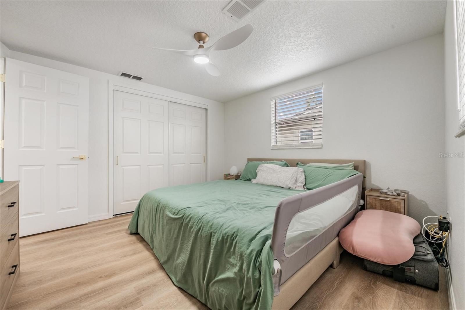 Listing photo id 17 for 7634 Judith Crescent