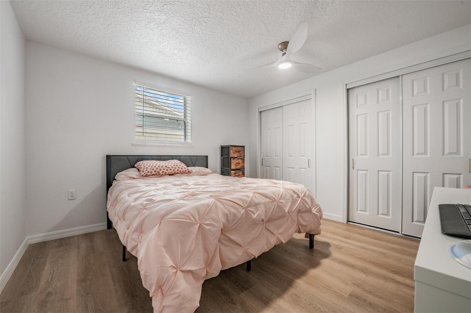 Listing photo id 20 for 7634 Judith Crescent