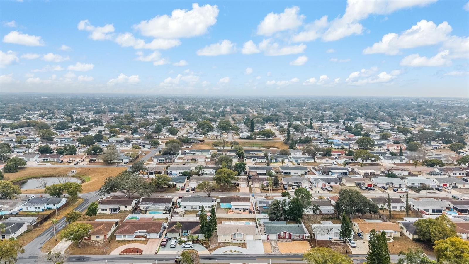 Listing photo id 35 for 7634 Judith Crescent