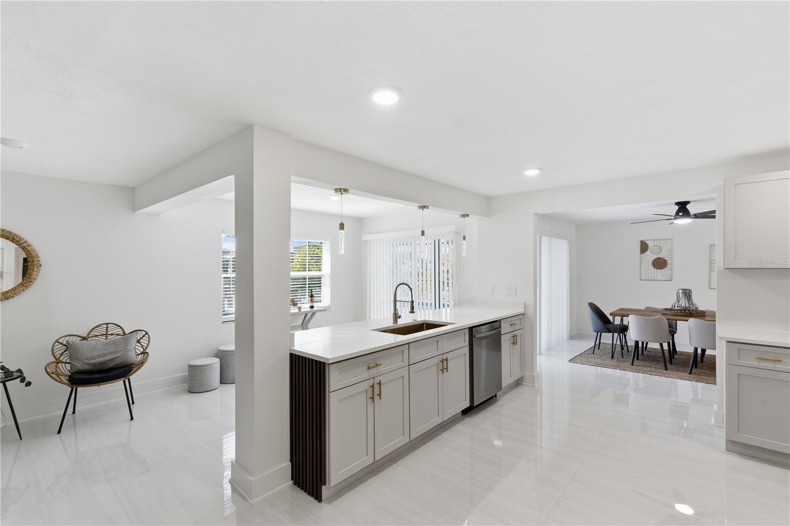 Image 12 of 57 For 4346 Marine Parkway