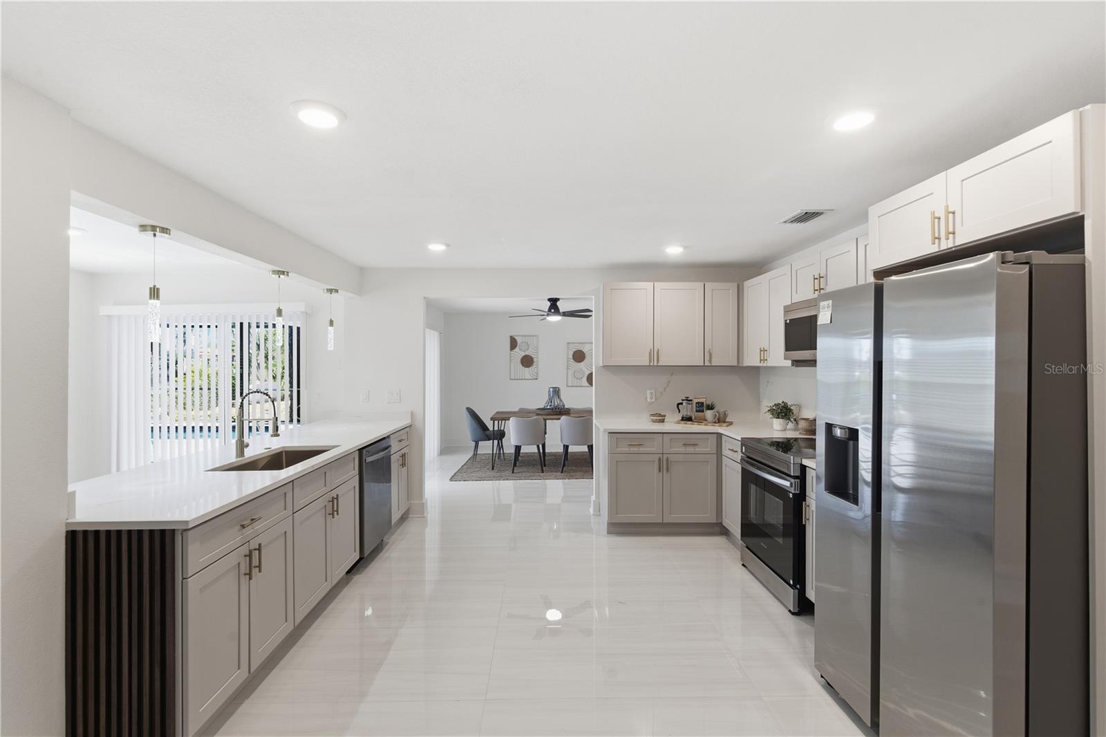 Image 14 of 57 For 4346 Marine Parkway