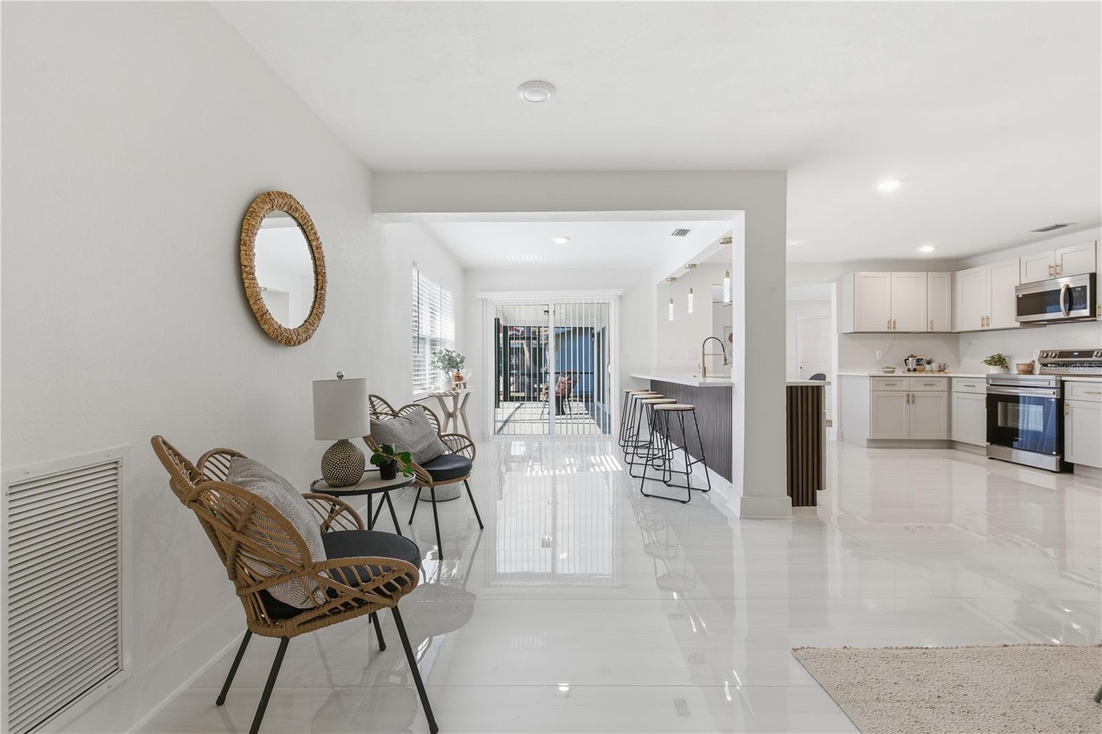 Image 19 of 57 For 4346 Marine Parkway