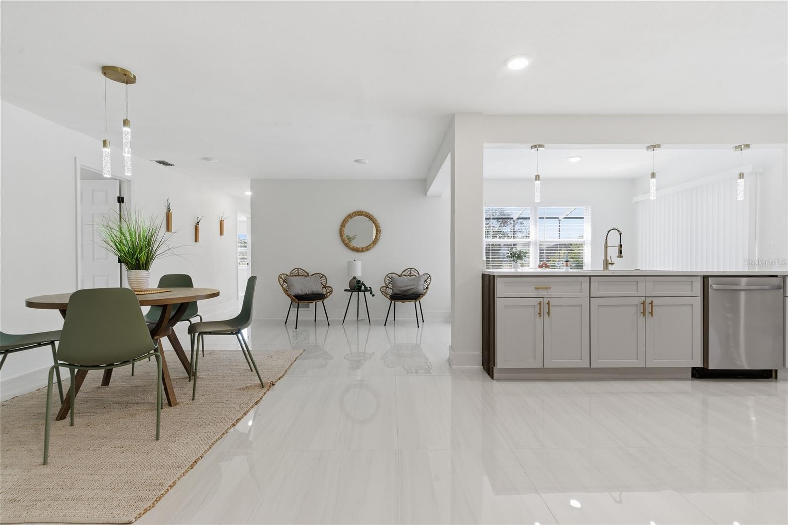 Image 20 of 57 For 4346 Marine Parkway