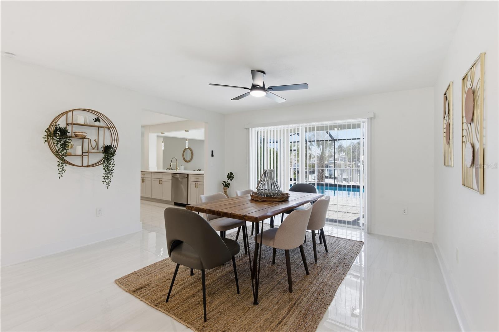 Image 21 of 57 For 4346 Marine Parkway