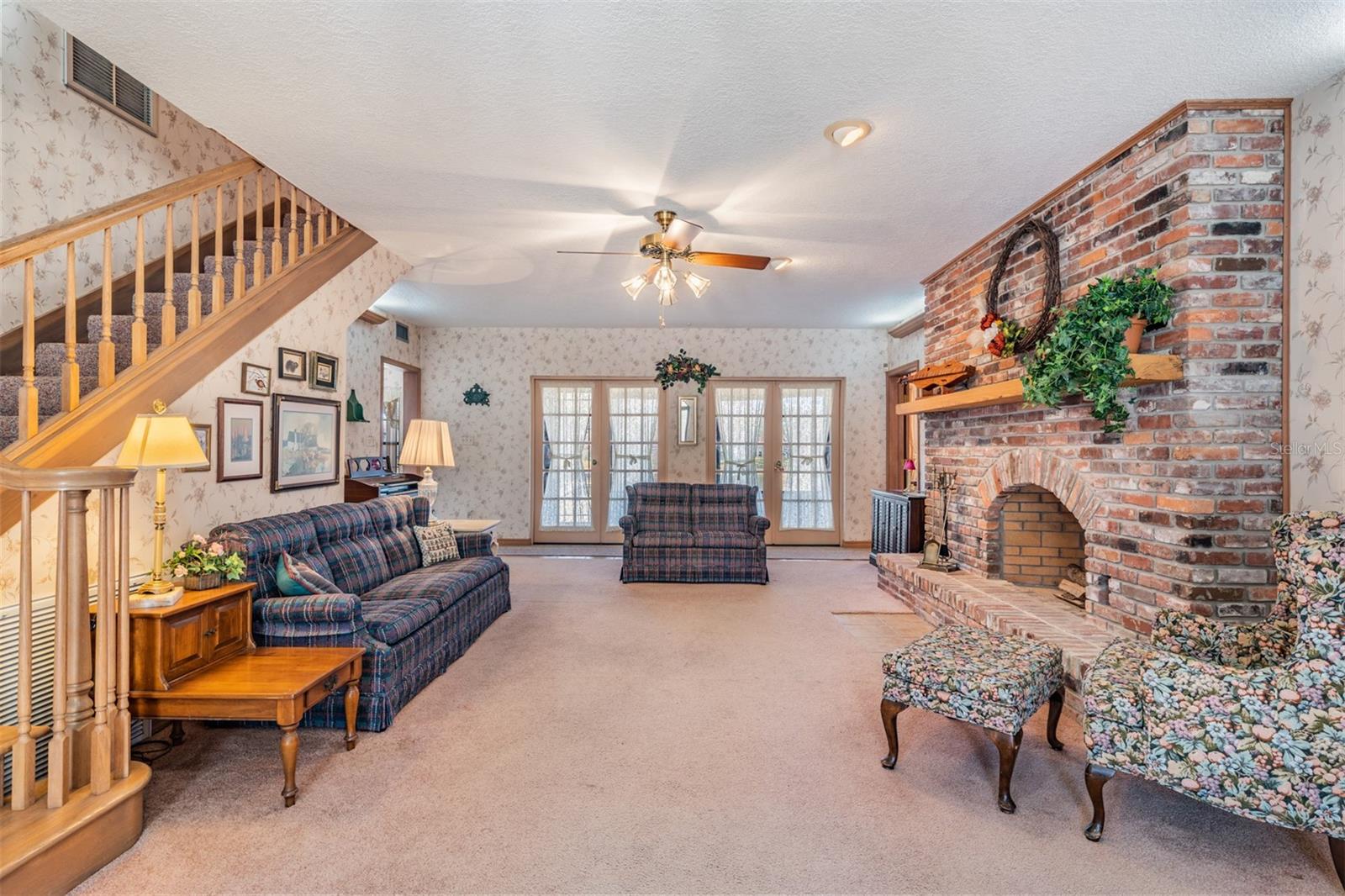 Image 11 of 77 For 701 Duque Road