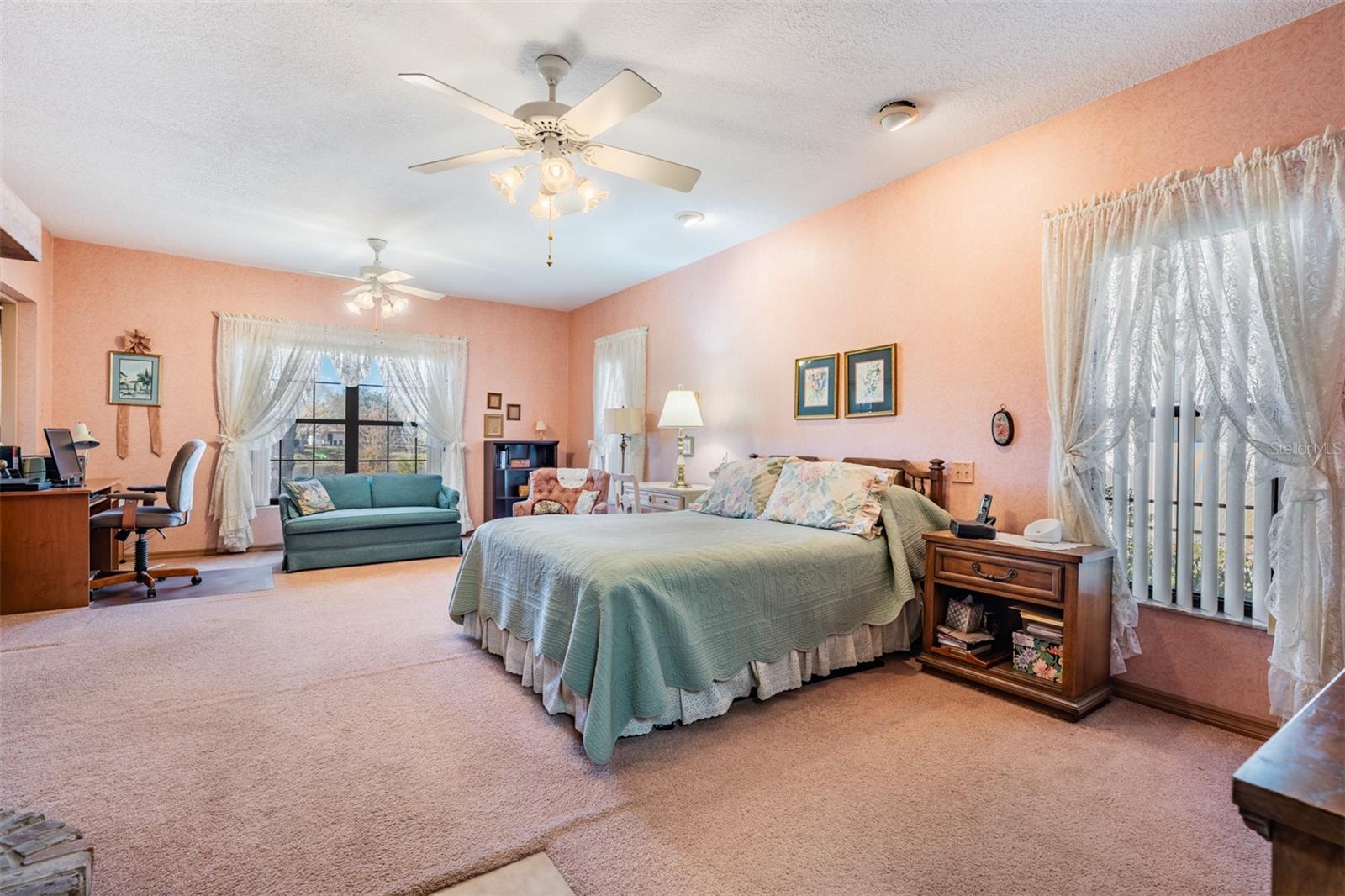 Image 18 of 77 For 701 Duque Road