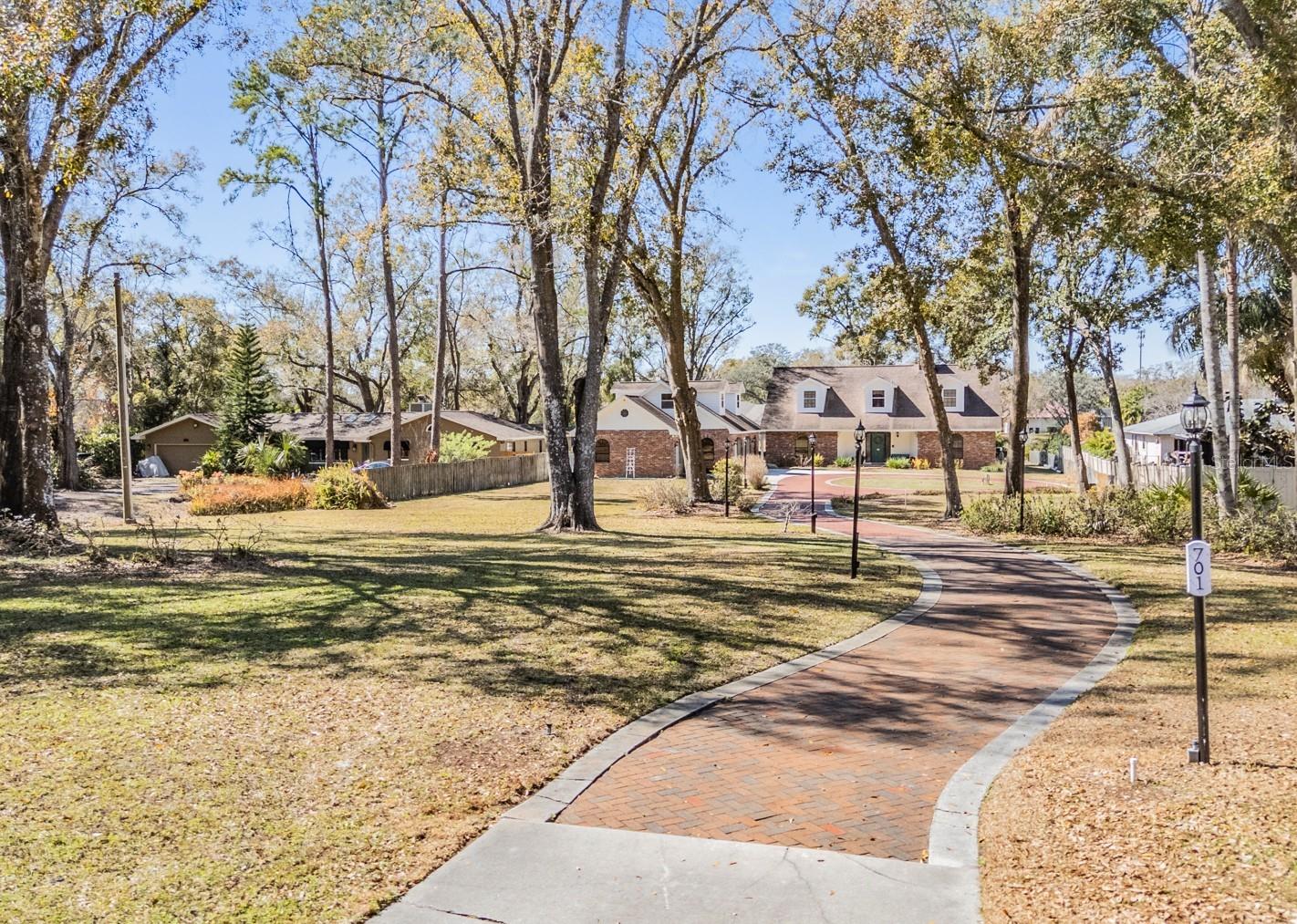 Image 3 of 77 For 701 Duque Road