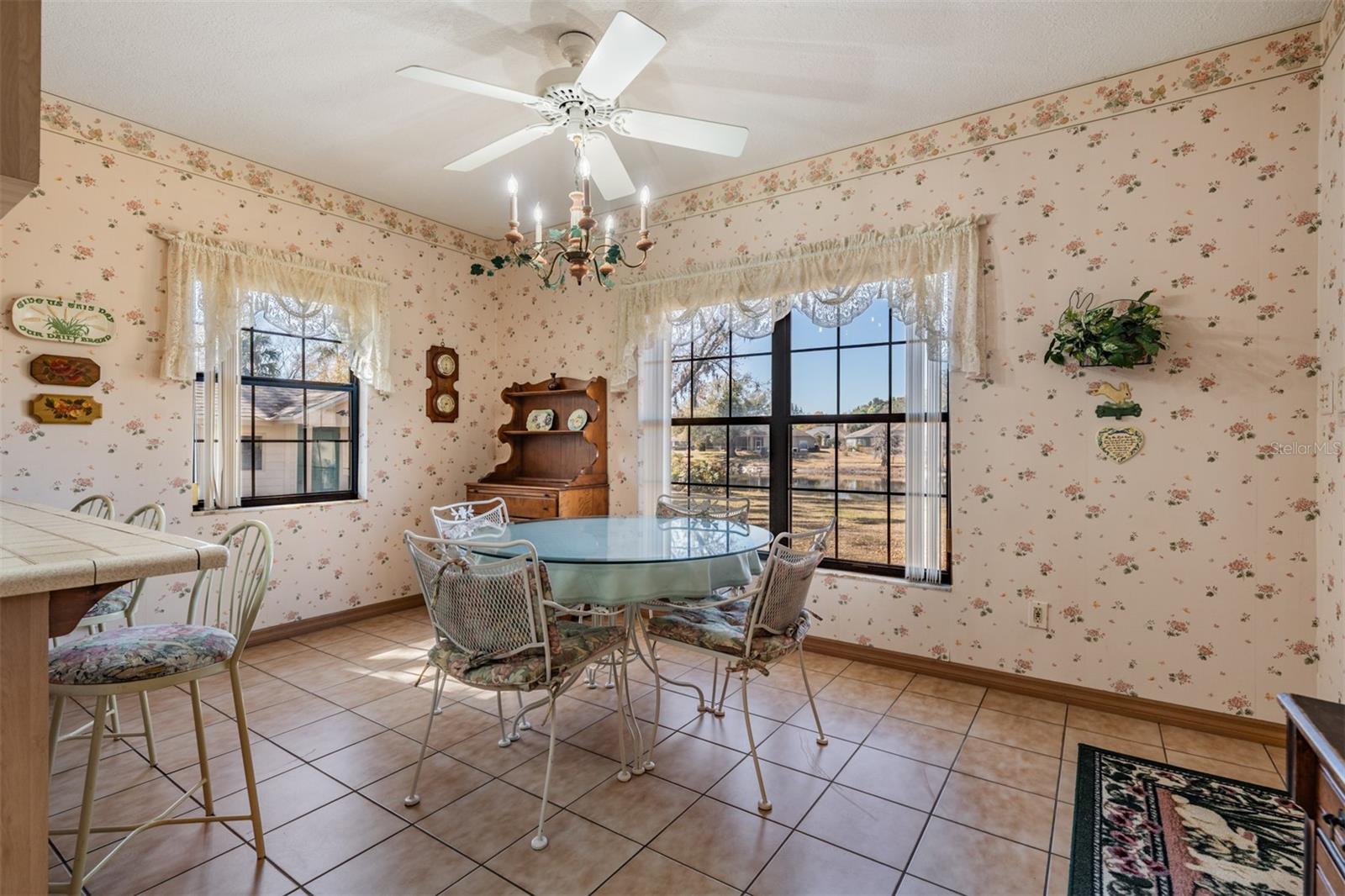 Image 31 of 77 For 701 Duque Road