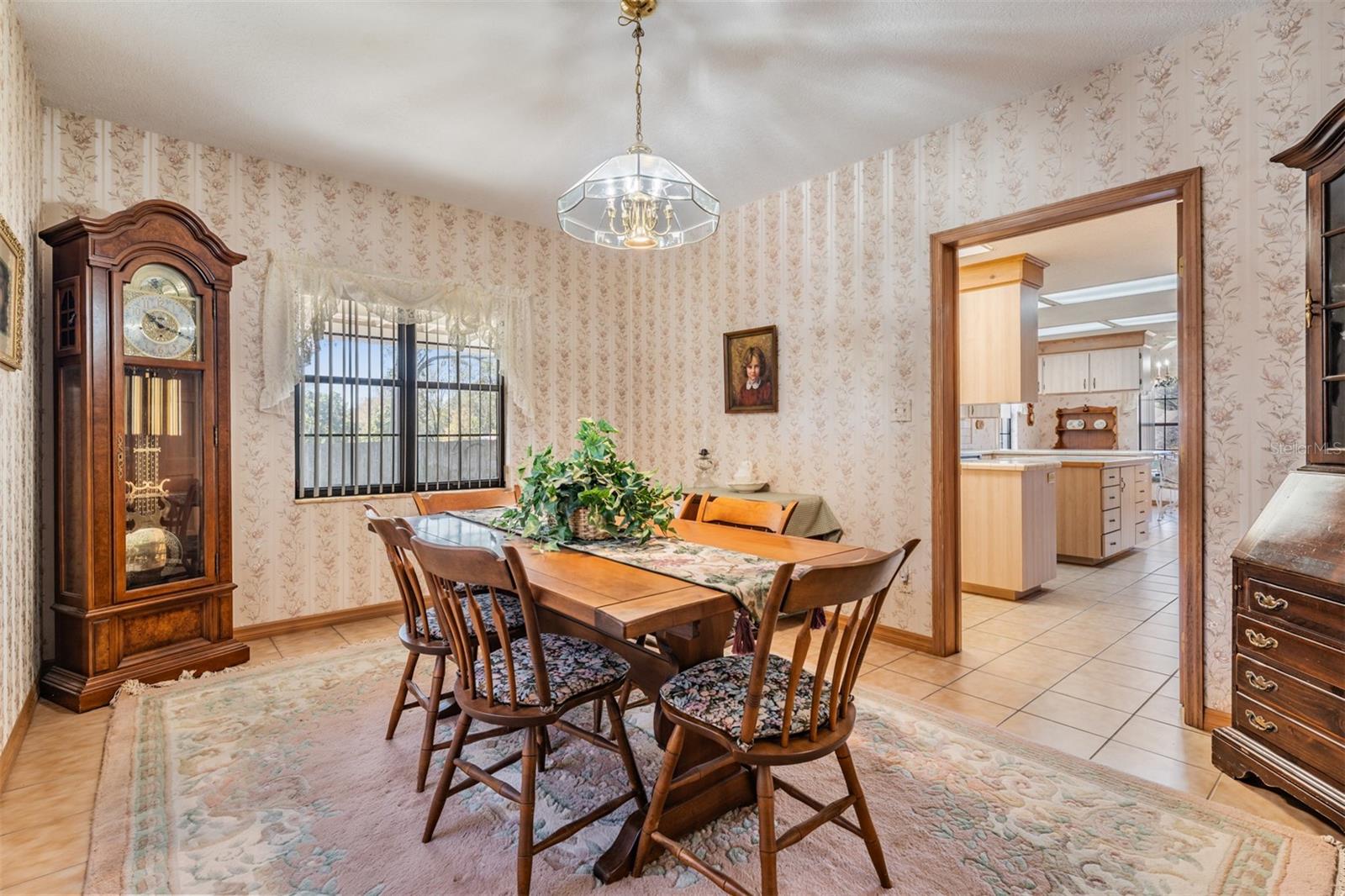 Image 33 of 77 For 701 Duque Road