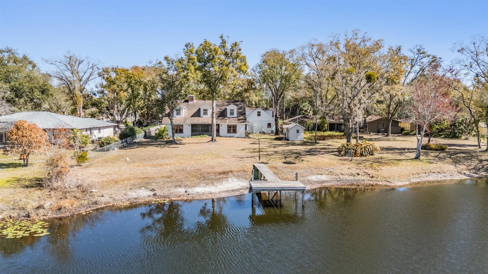 Image 40 of 77 For 701 Duque Road