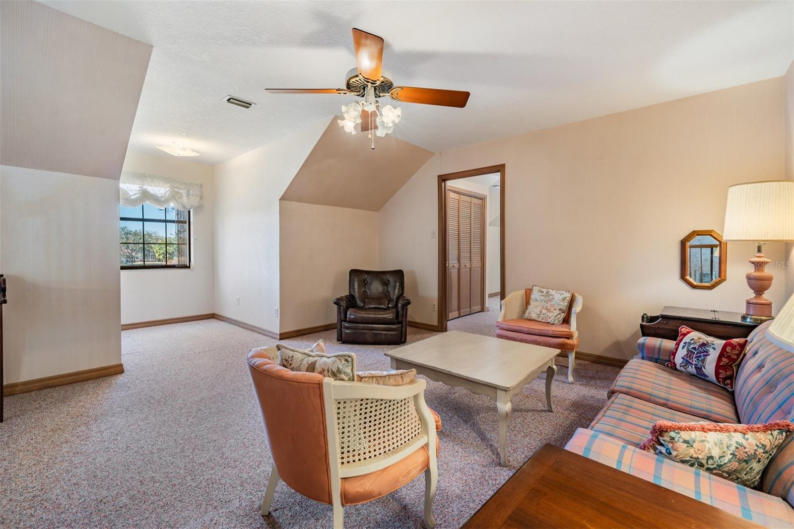 Image 44 of 77 For 701 Duque Road