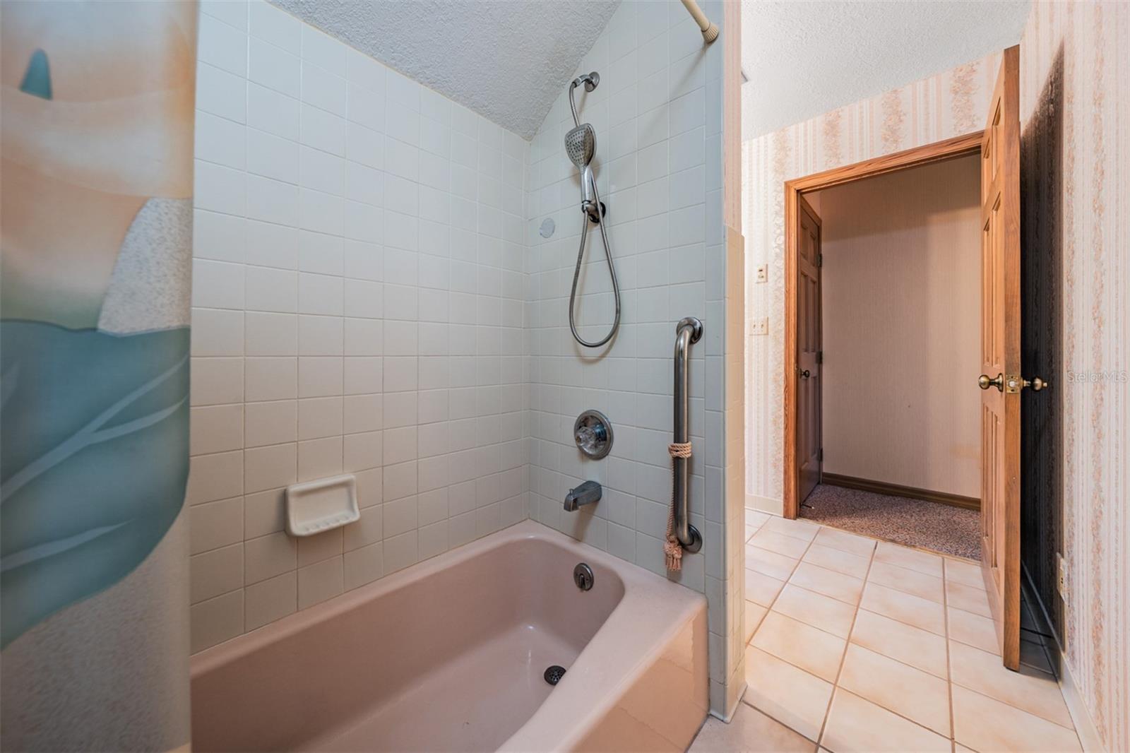 Image 47 of 77 For 701 Duque Road