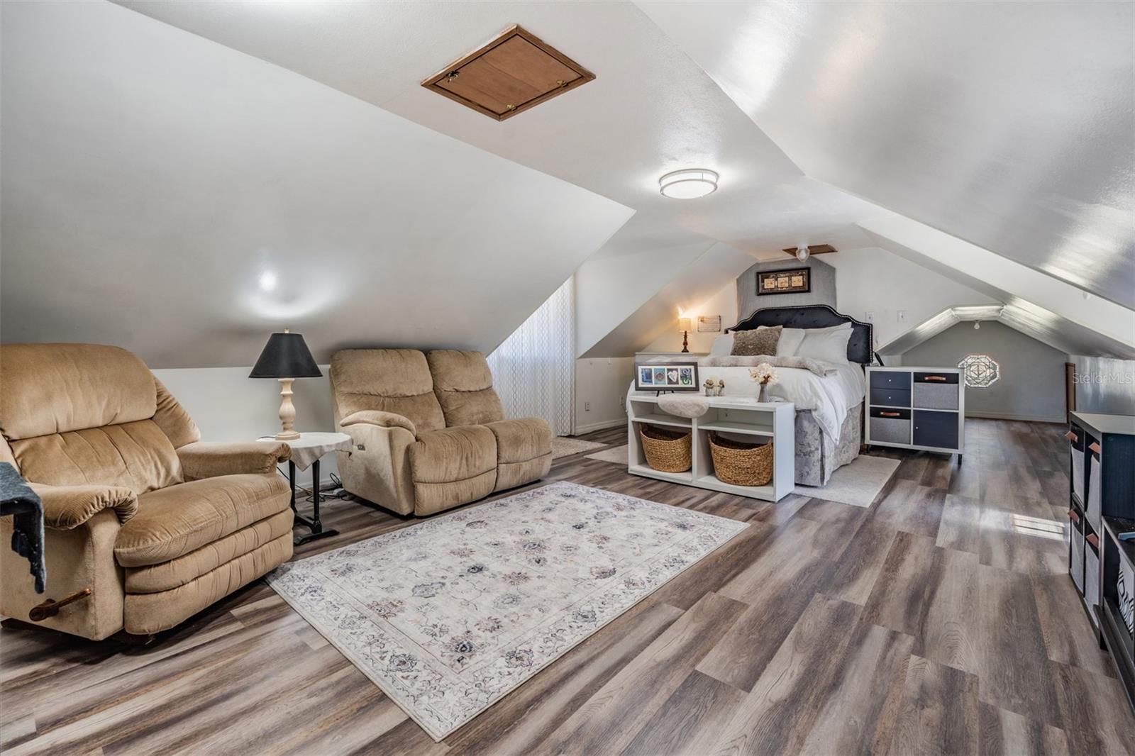 Image 54 of 77 For 701 Duque Road