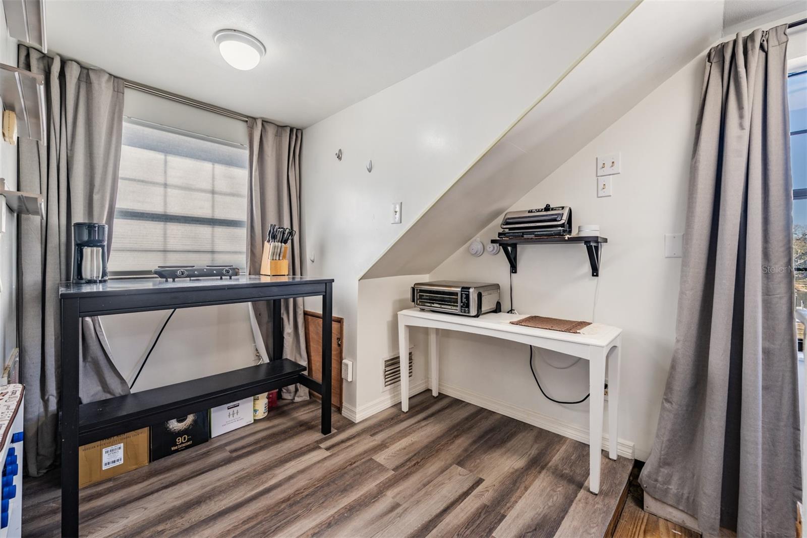 Image 58 of 77 For 701 Duque Road