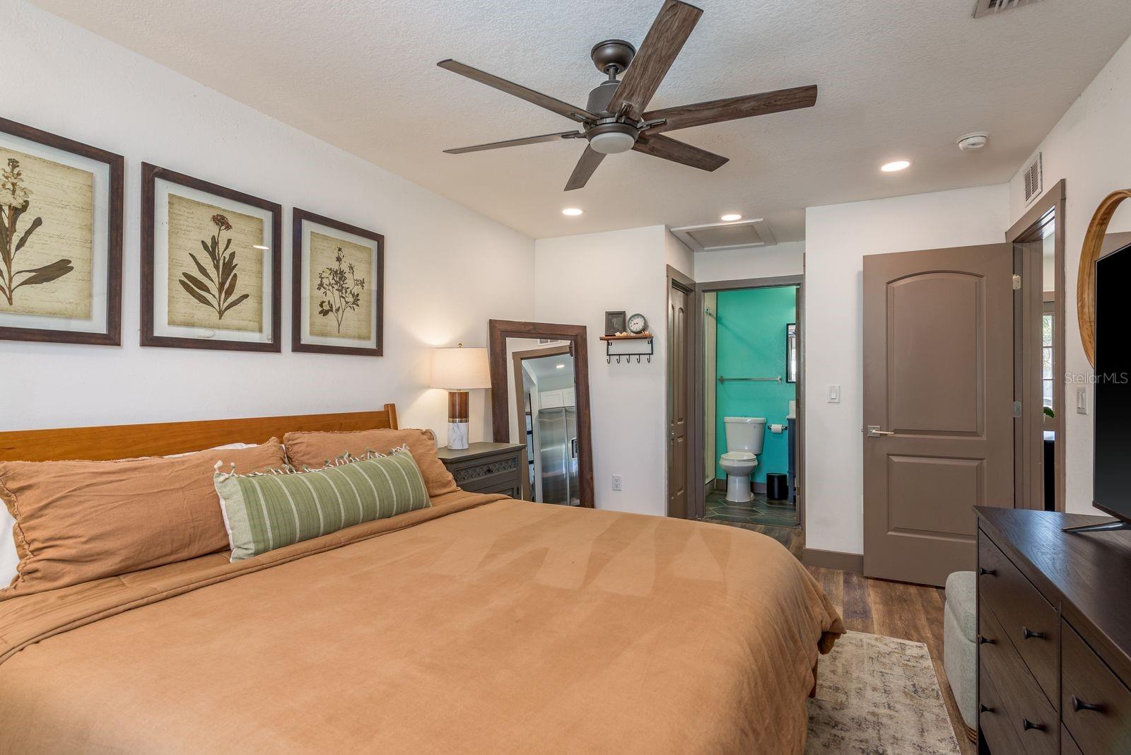 Image 14 of 28 For 4430 Trilby Avenue