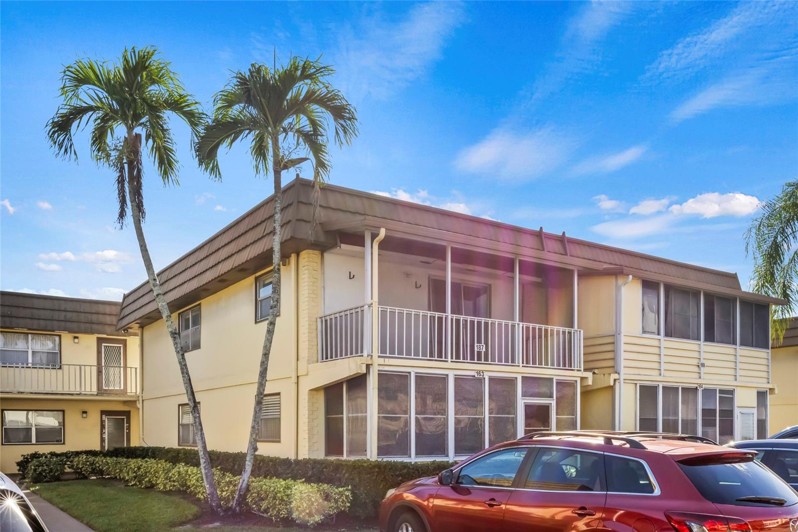 Image 20 of 21 For 187 Saxony Terrace D