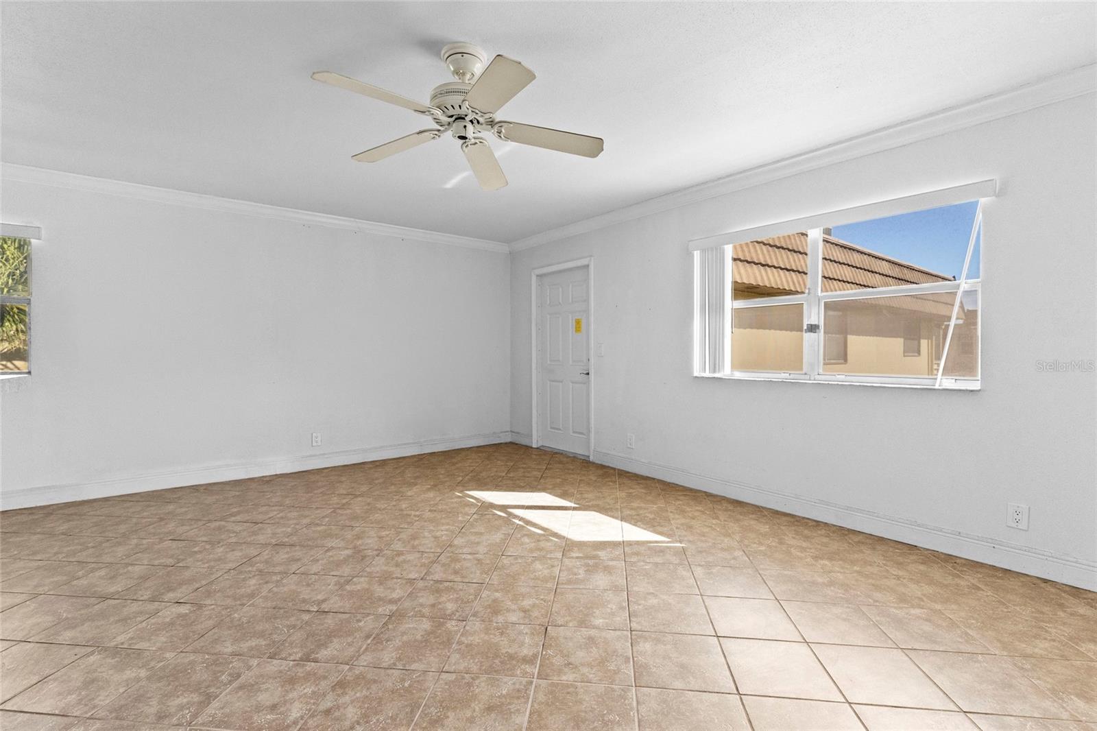 Image 6 of 21 For 187 Saxony Terrace D