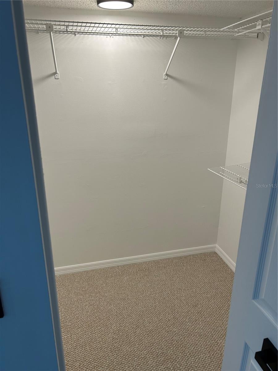 Image 7 of 21 For 2462 Kingfisher Lane J203