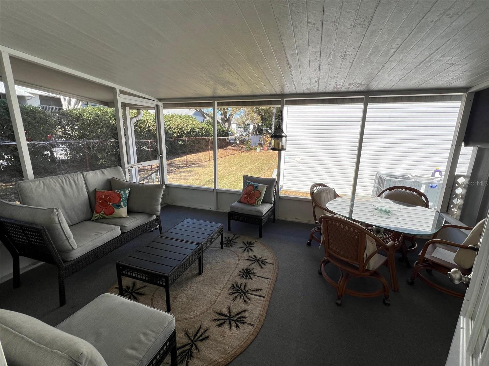 Image 14 of 32 For 11300 124th Avenue 40