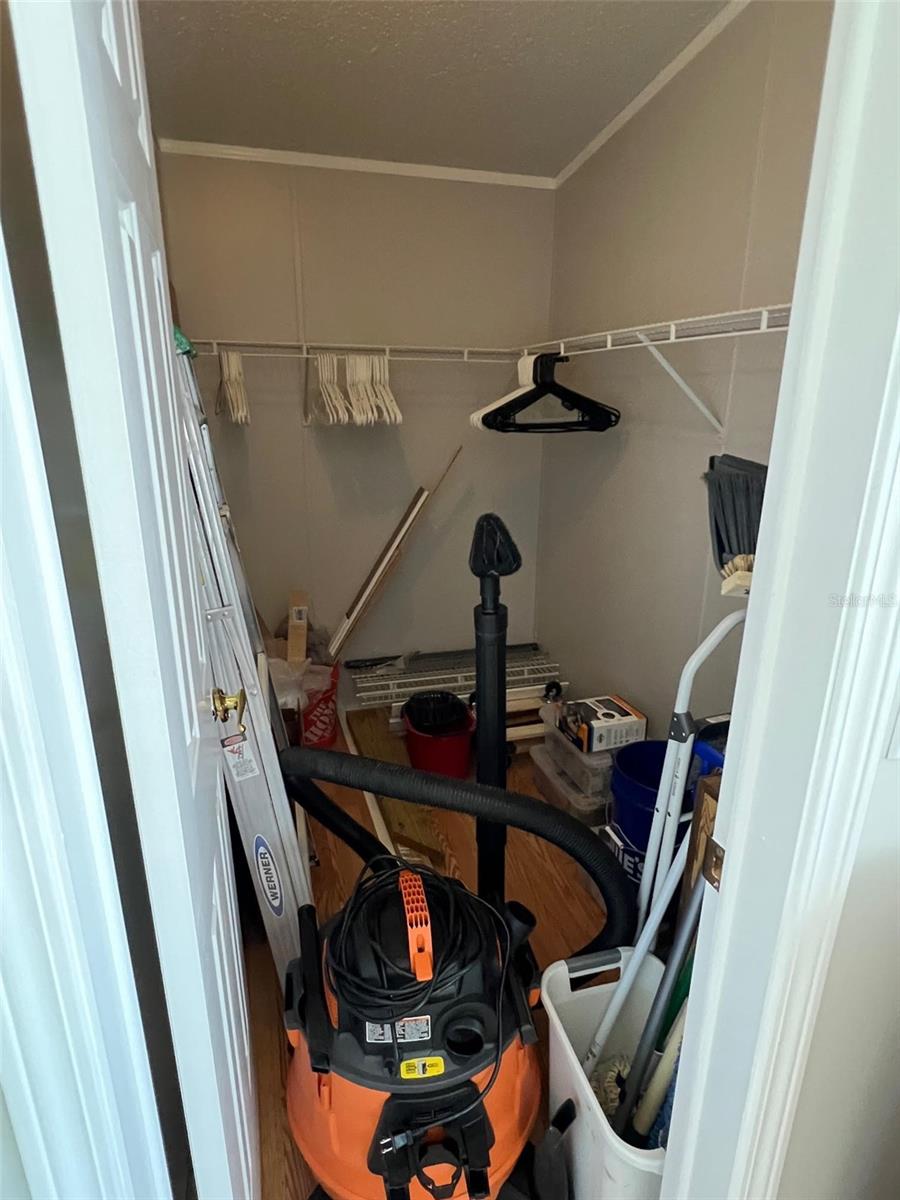 Image 29 of 32 For 11300 124th Avenue 40