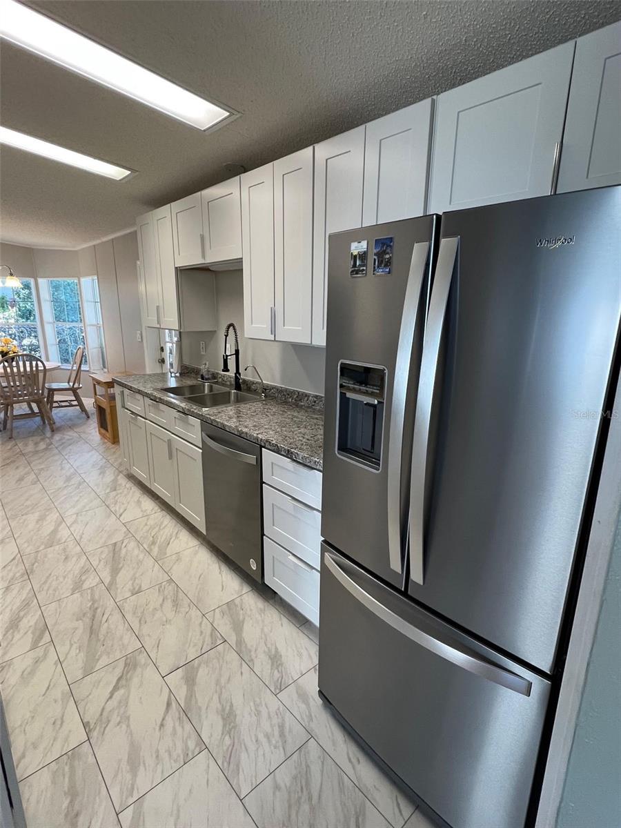 Image 9 of 32 For 11300 124th Avenue 40