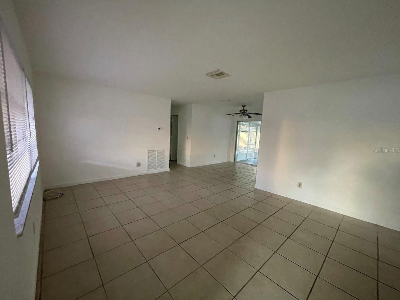 Image 10 of 28 For 471 Keene Park Drive E