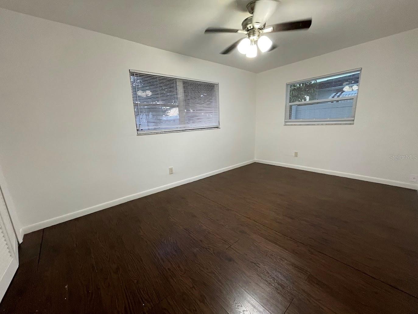 Image 17 of 28 For 471 Keene Park Drive E