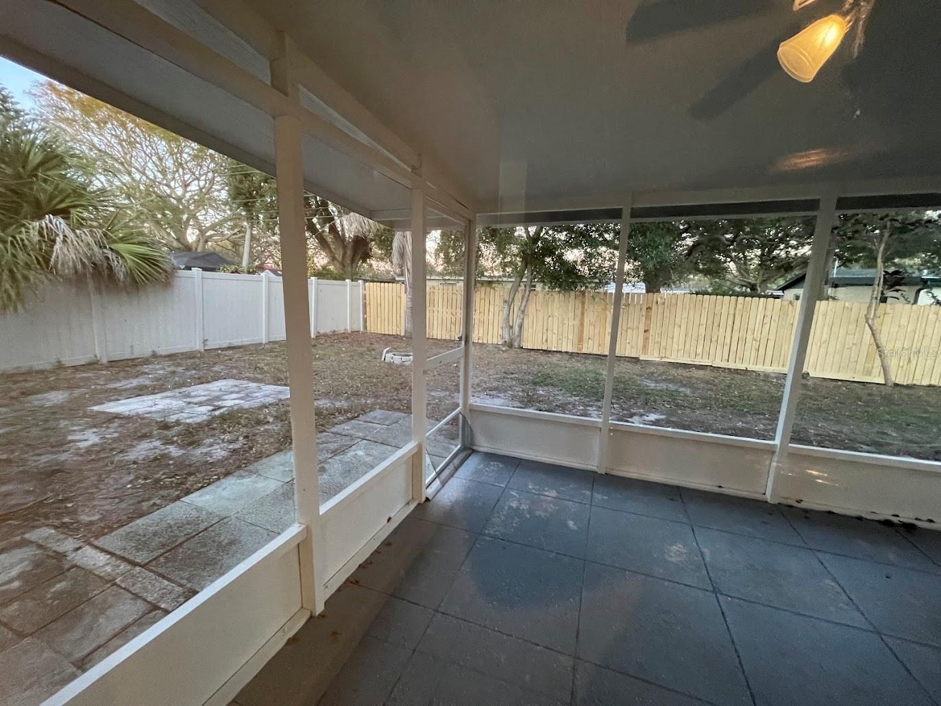 Image 19 of 28 For 471 Keene Park Drive E