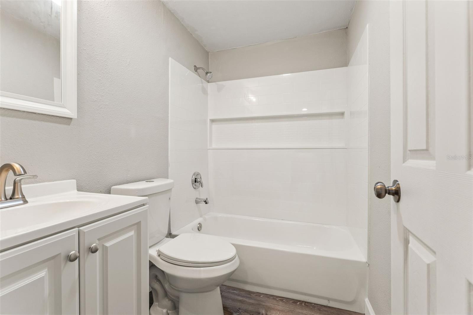 Image 12 of 18 For 11200 Harding Drive