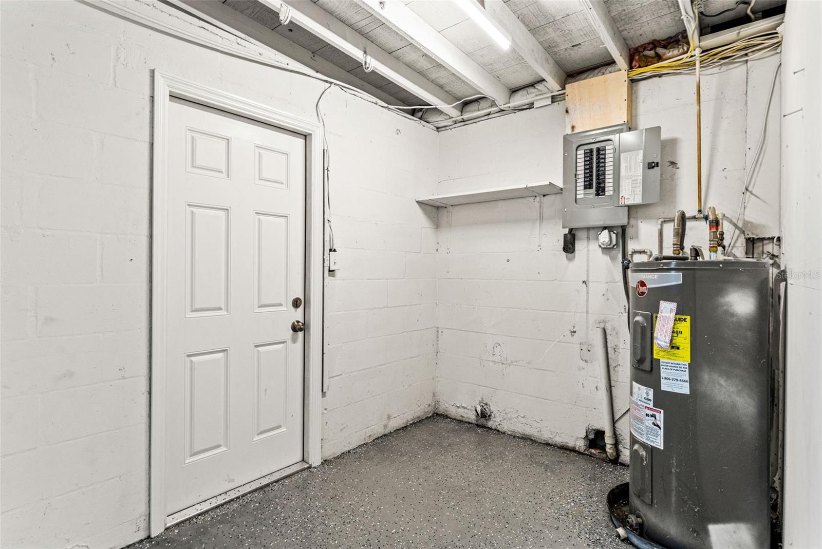 Image 17 of 18 For 11200 Harding Drive