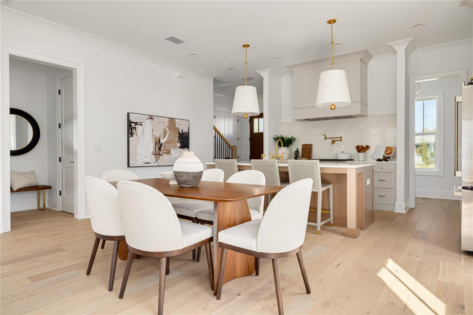 Image 15 of 51 For 246 23rd Avenue Se