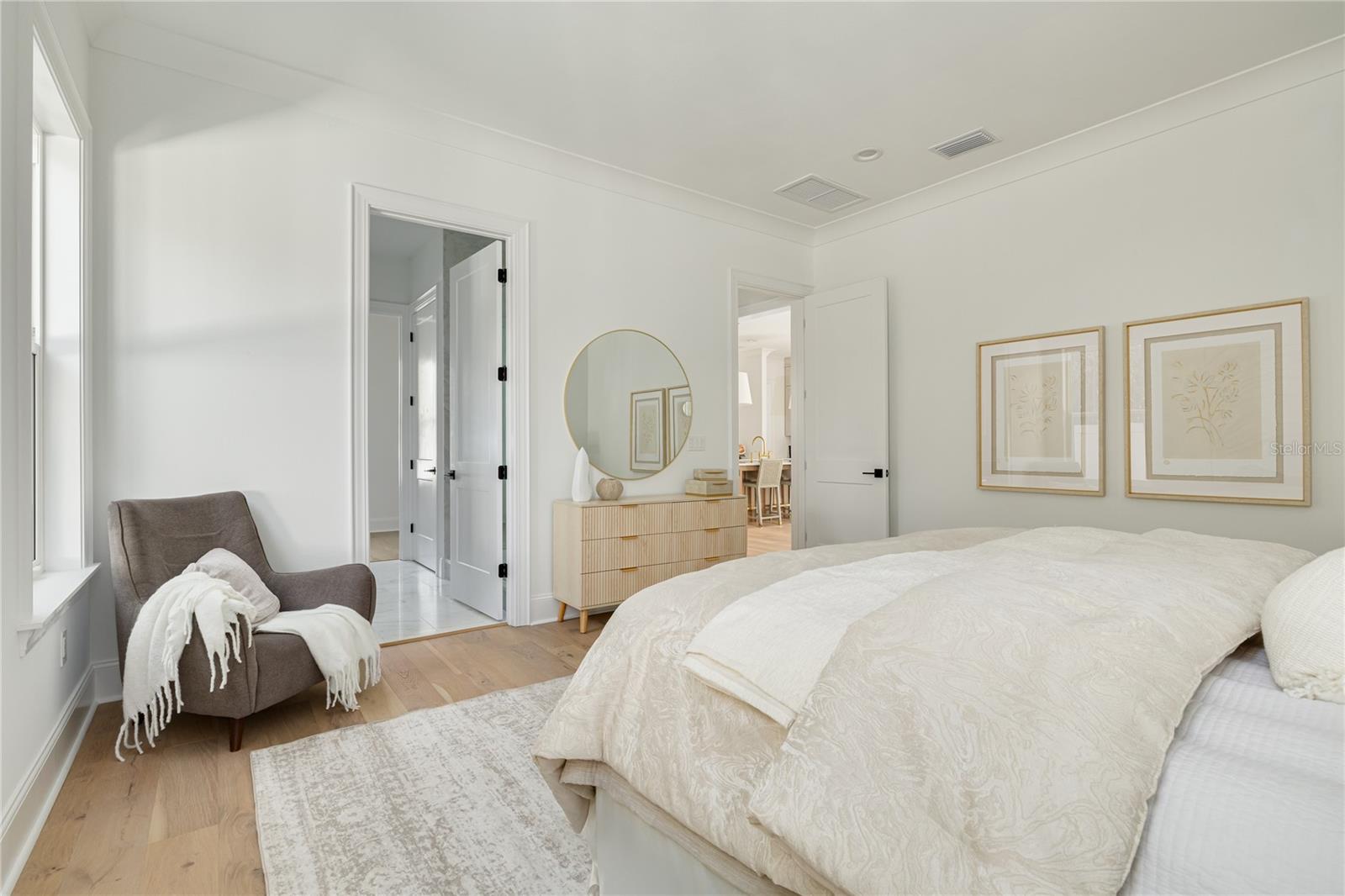 Image 22 of 51 For 246 23rd Avenue Se