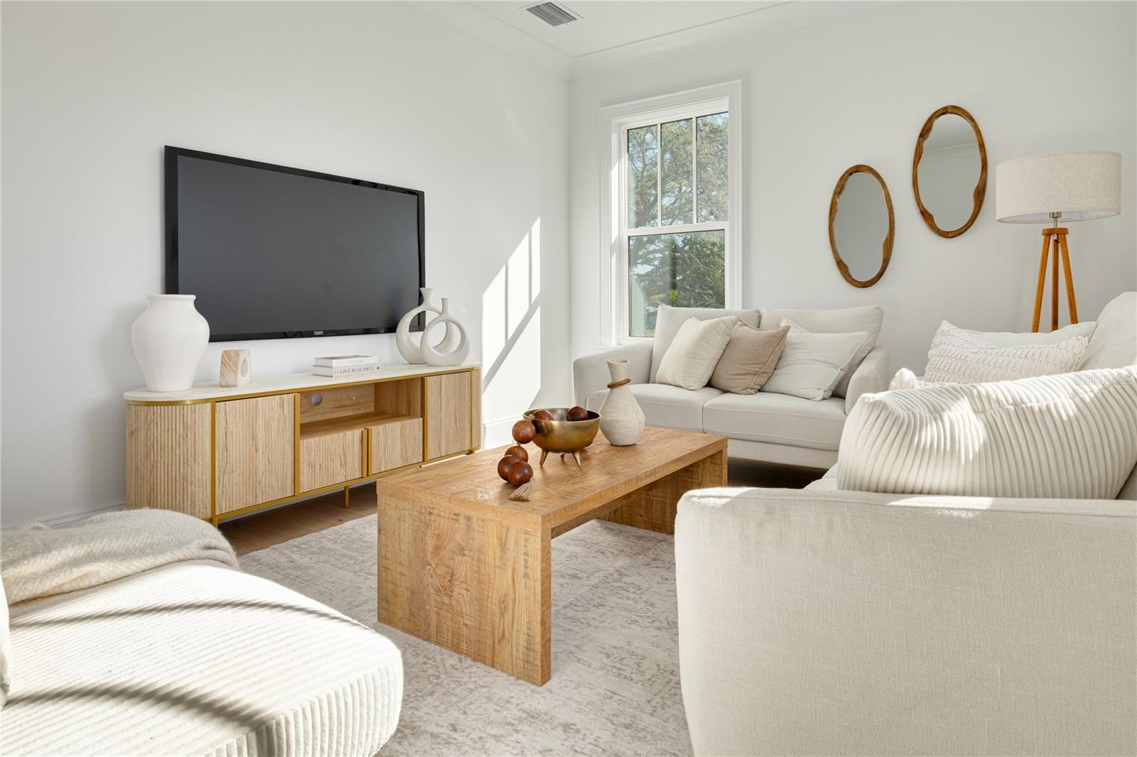 Image 26 of 51 For 246 23rd Avenue Se