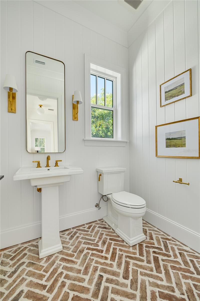 Image 40 of 51 For 246 23rd Avenue Se