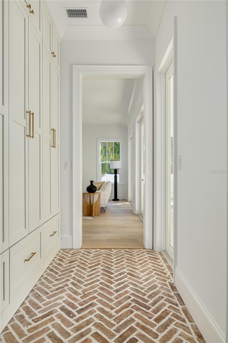 Image 41 of 51 For 246 23rd Avenue Se