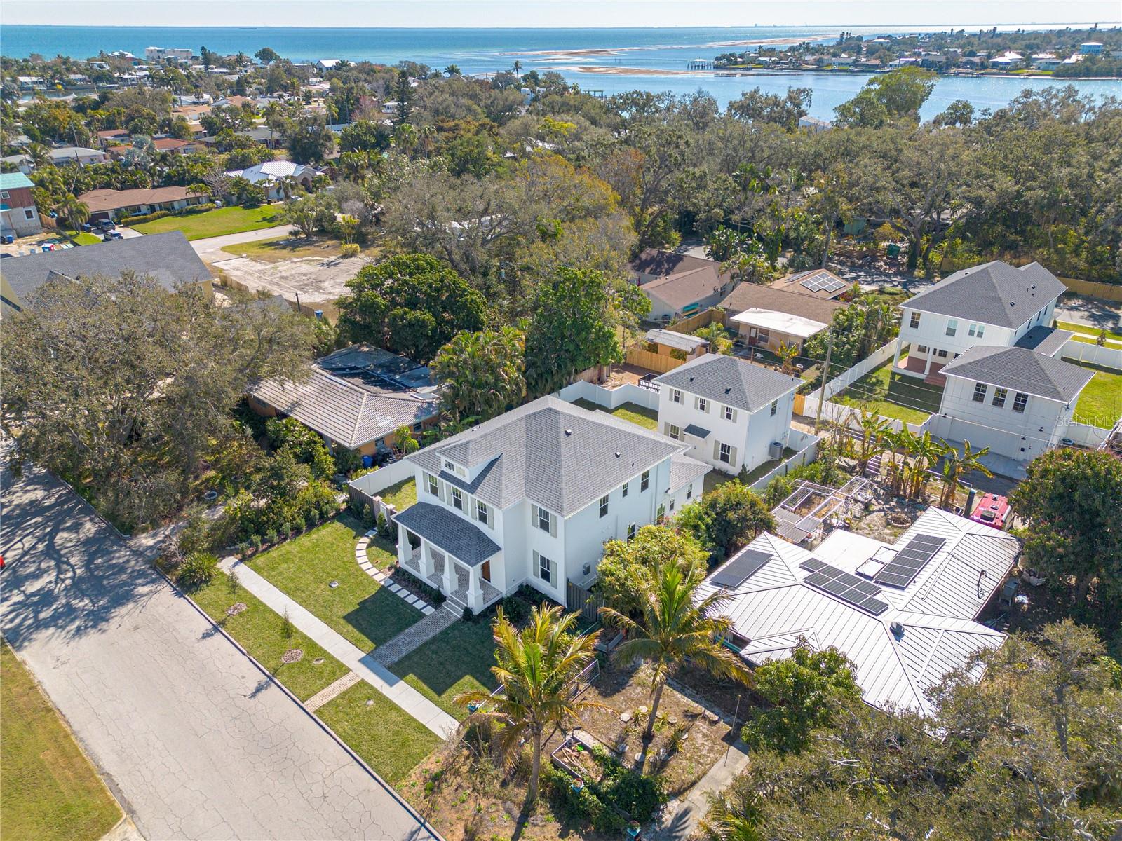 Image 5 of 51 For 246 23rd Avenue Se