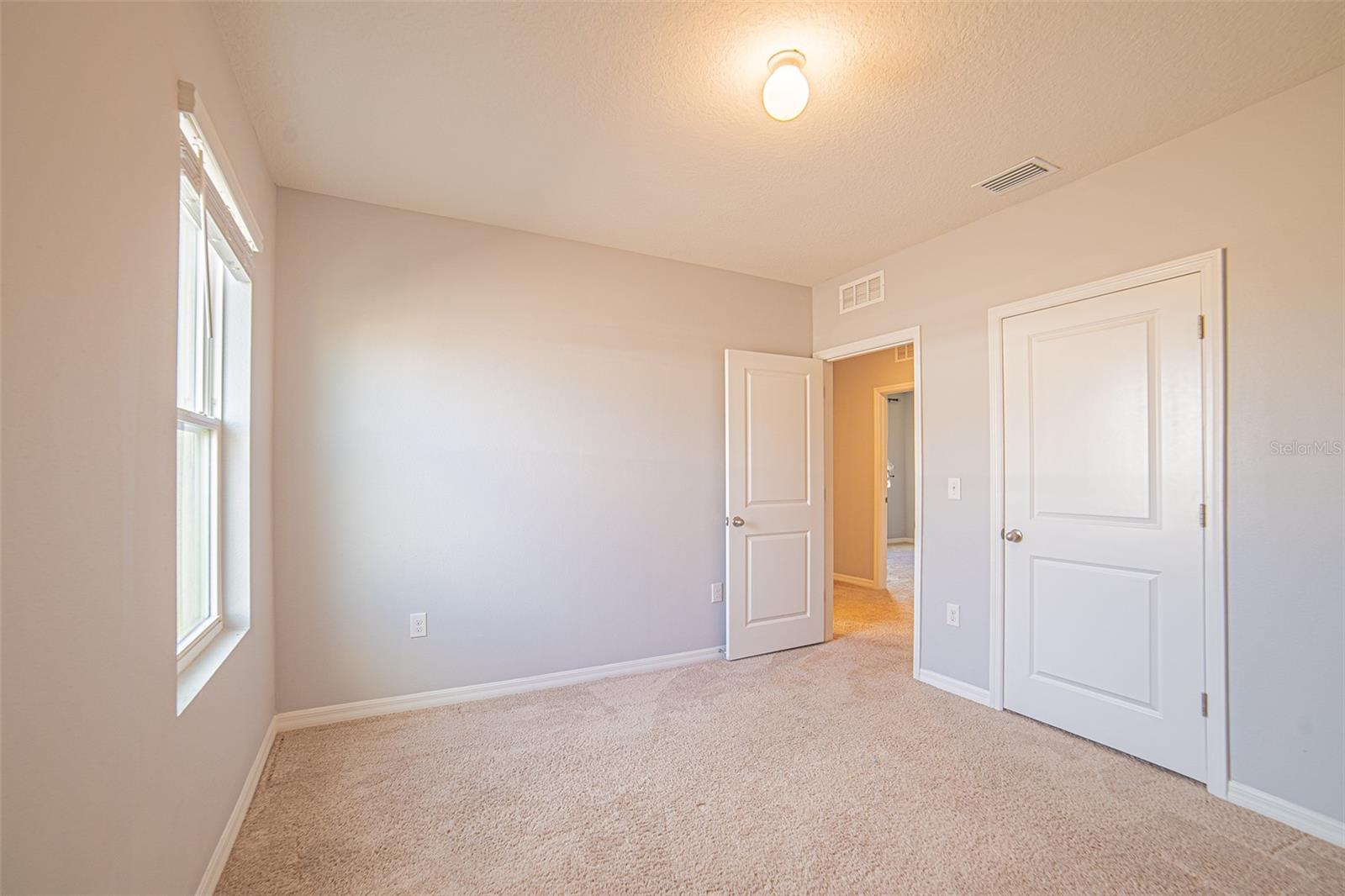 Image 26 of 32 For 16858 Secret Meadow Drive