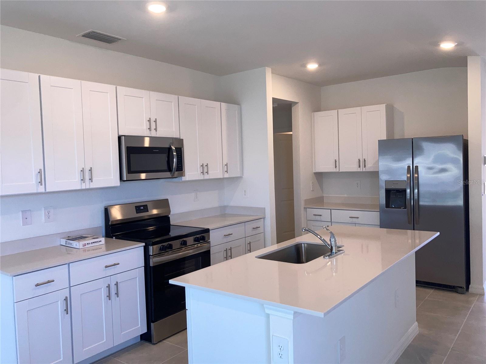 Image 3 of 30 For 11800 Cloverly Lane