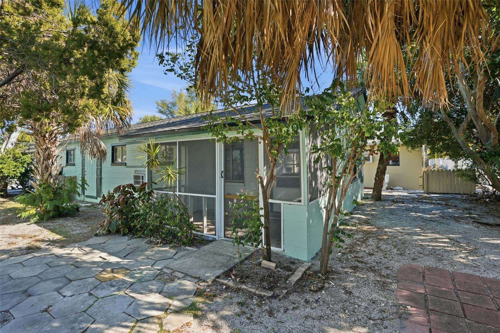 Listing photo id 1 for 7960 Boca Ciega Drive