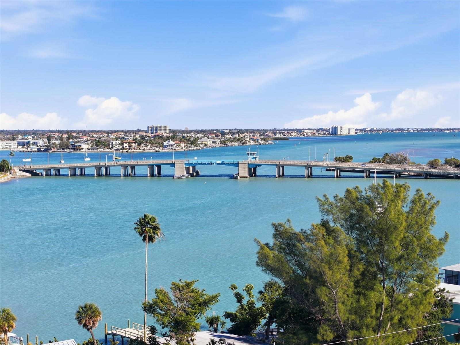 Listing photo id 37 for 7960 Boca Ciega Drive