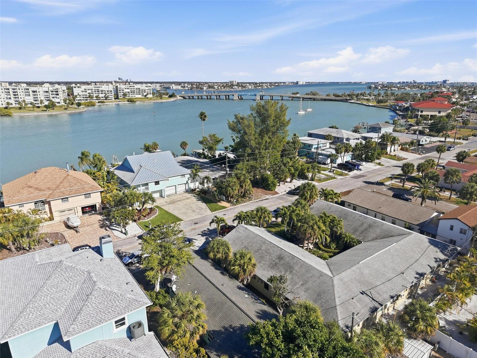 Listing photo id 39 for 7960 Boca Ciega Drive