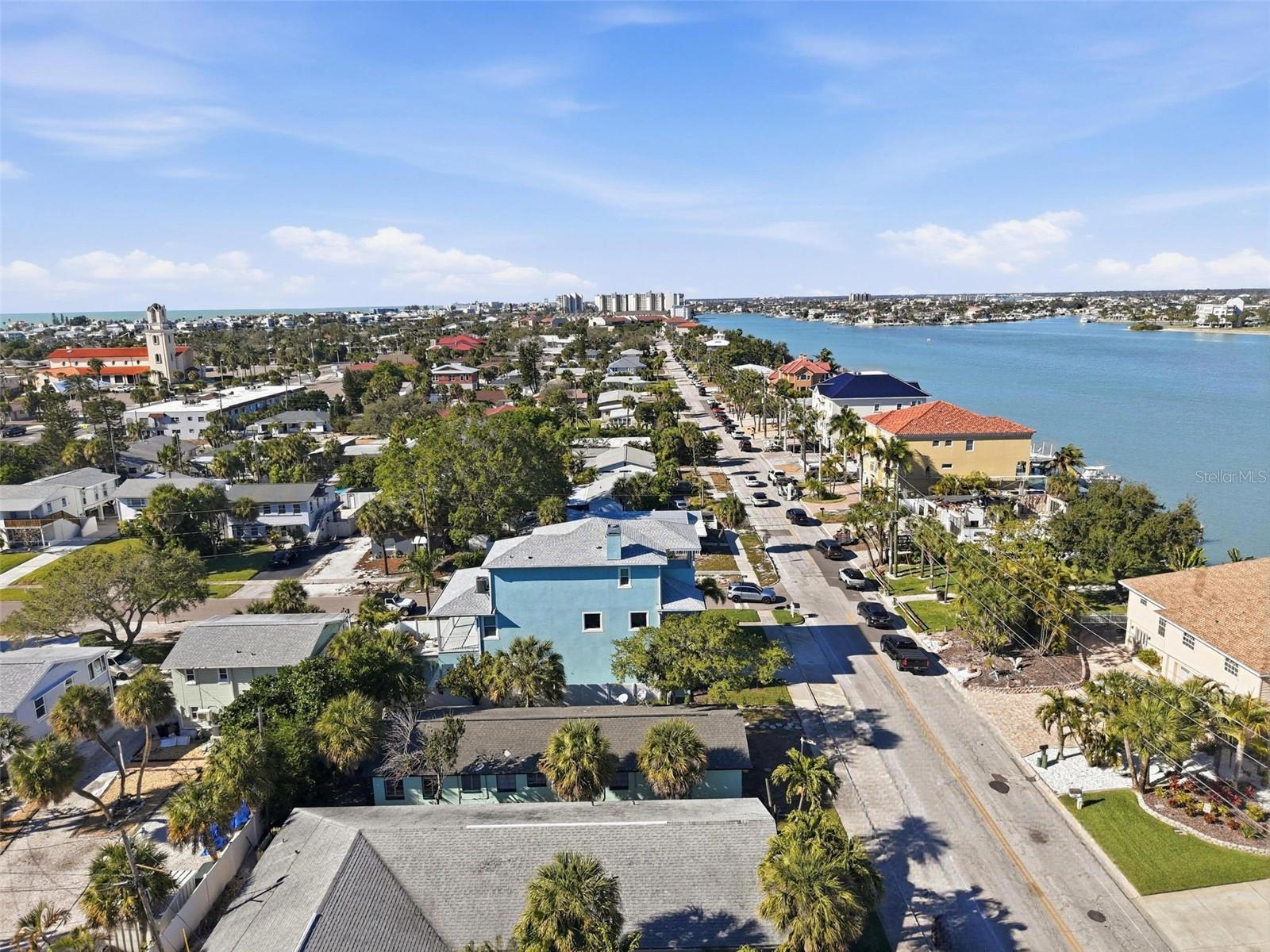 Listing photo id 40 for 7960 Boca Ciega Drive