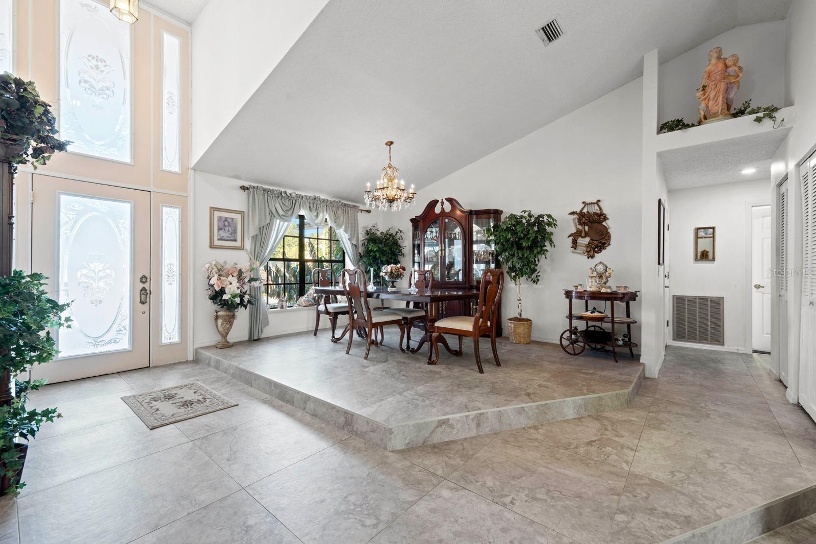 Image 3 of 33 For 2501 Diana Street