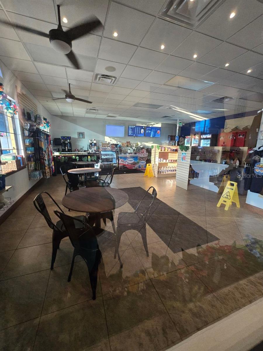 Image 52 of 87 For 8923 Cuban Palm Road