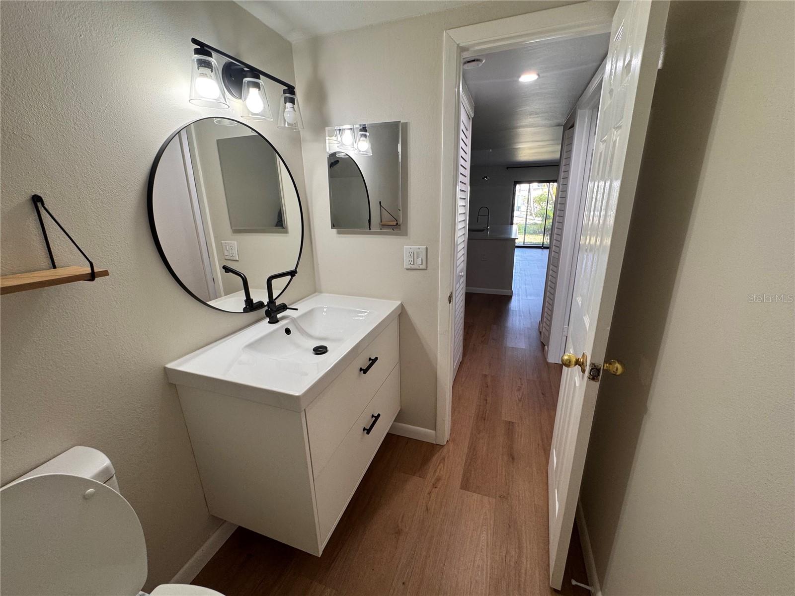 Image 11 of 20 For 11525 8th Way N 507