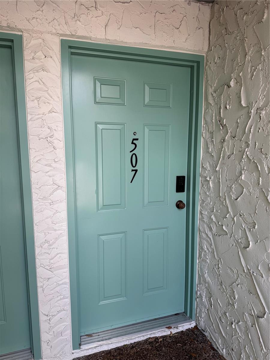 Image 18 of 20 For 11525 8th Way N 507